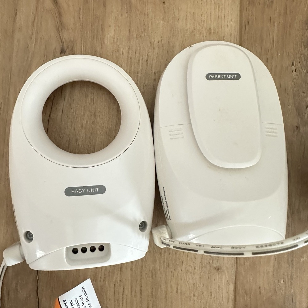 VTech DM1111 Enhanced Digital Audio Baby Monitor - White - Picture 4 of 6